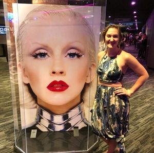 Meet your Posher, Jean